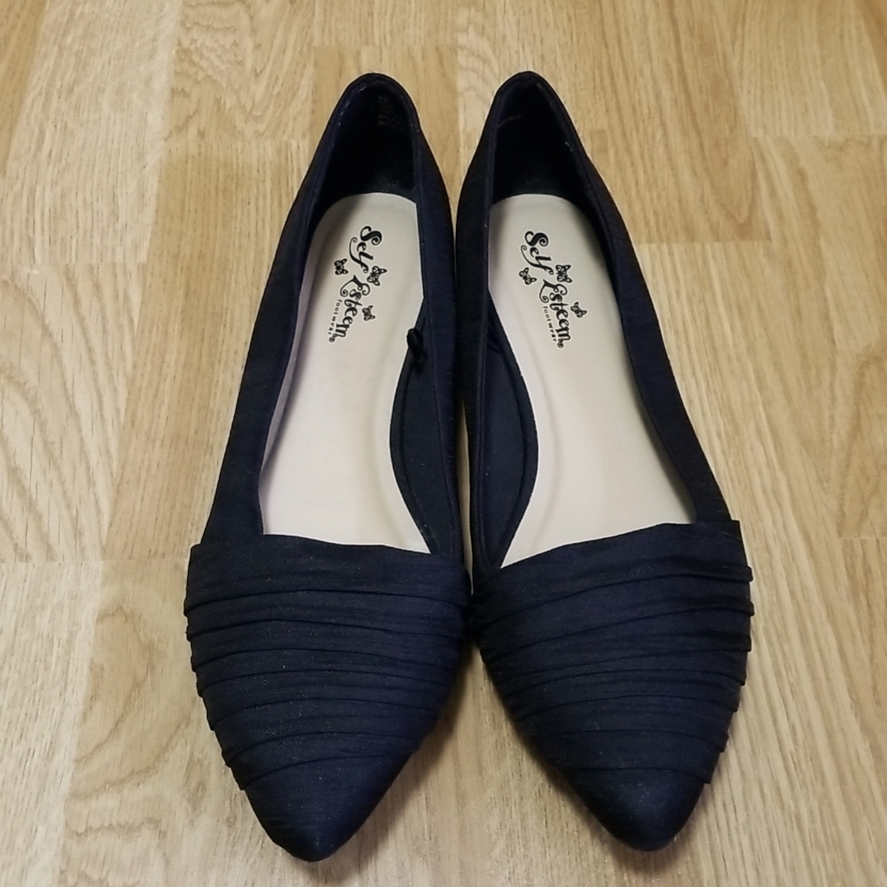 Black Size 9W Self Esteem ballet flats.
